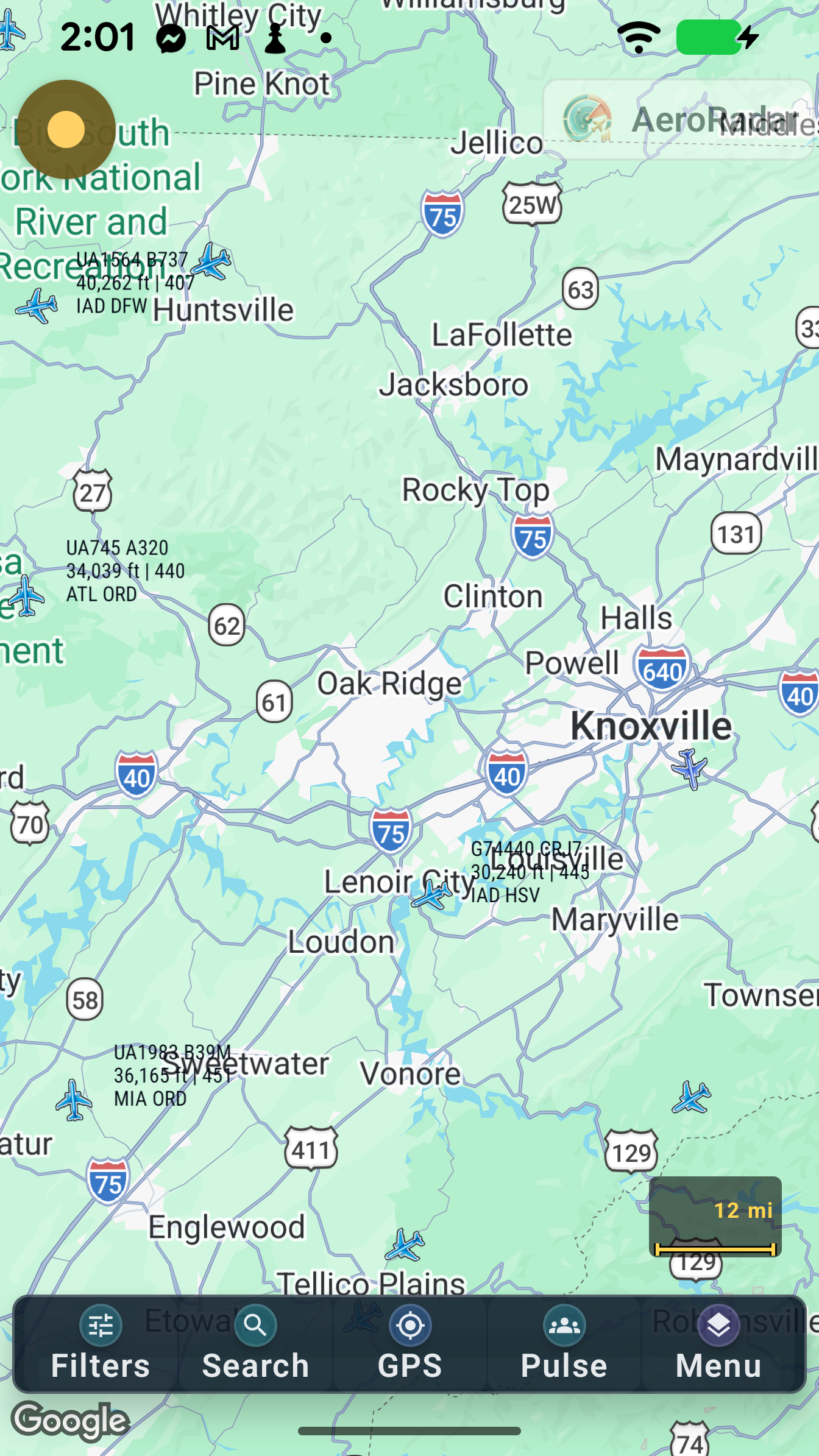 AeroRadar Android radar map showing aircraft, flight labels and map controls around Knoxville